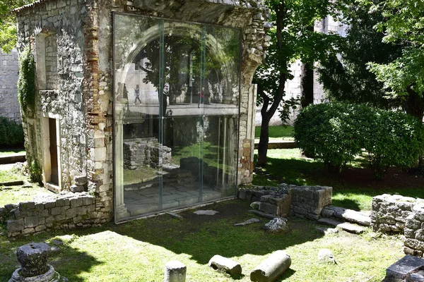 Split Croacia Abril 2019 Antiguos Edificios Que Rodean Palacio Diocleciano — Foto de Stock