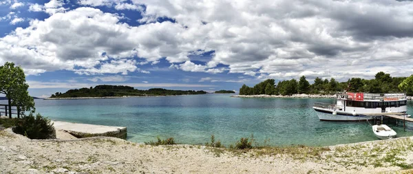 Ciovo Island Kroatien April 2019 Wunderschöne Landschaft Mit Kristallklarem Wasser — Stockfoto