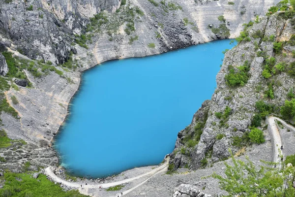 Блакитне Озеро Modro Jezero Кратері Згаслого Вулкана Хорватії Ліцензійні Стокові Фото