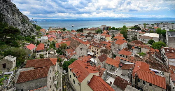 Hırvatistan Eski Omis Kenti Kıyı Şeridinin Hava Manzarası Hırvatistan Dalmaçya — Stok fotoğraf