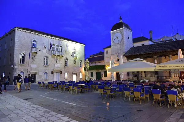 Trogir Croatia April 2019 Restaurant Main Square Mediterranean City Trogir — Stock Photo, Image