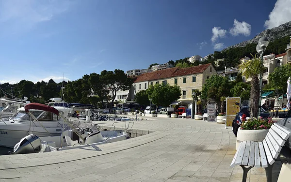 Brela Croatia Maj 2019 Promenada Porcie Brela Riwiera Makarska Chorwacji — Zdjęcie stockowe