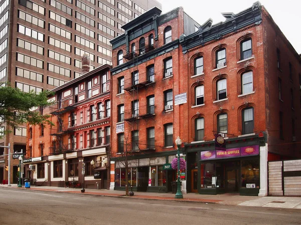 Syracuse, Ny şehir merkezinde Clinton Caddesi — Stok fotoğraf