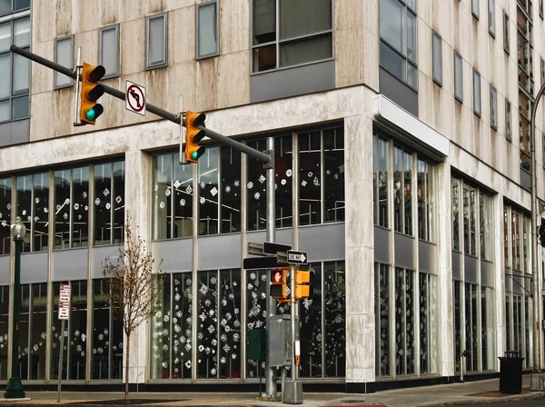 Offices decorated with paper snowflakes — Stock Photo, Image