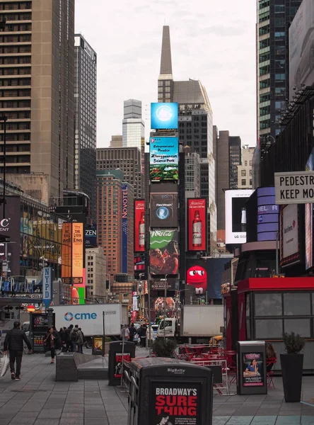 Times Square en Manhattan —  Fotos de Stock