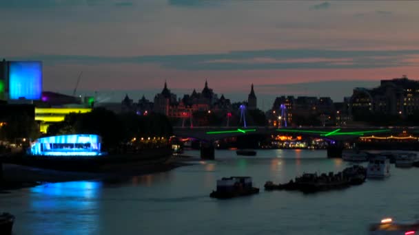 Río Támesis en Londres — Vídeos de Stock