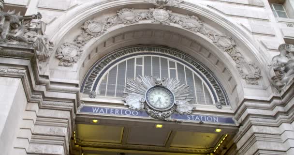Waterloo Station teken Londen — Stockvideo