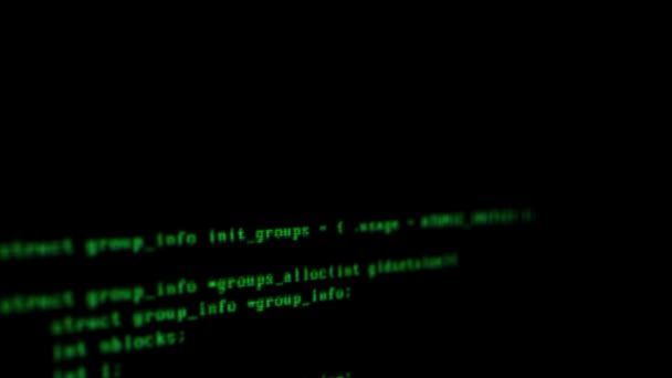 Código de piratería de virus verde que genera en una pantalla negra — Vídeos de Stock