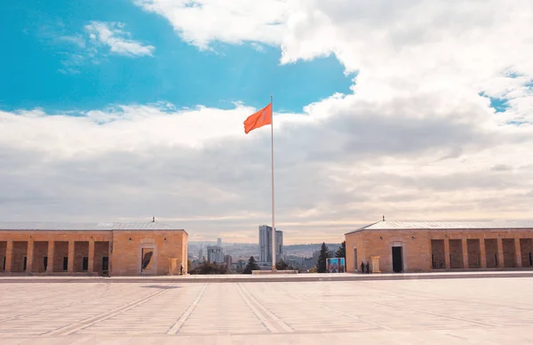 ANKARA. TURKEY - OCTOBER 16, 2017: Turkish Flag, Anitkabir in An — Stock Photo, Image