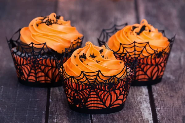 Turuncu Halloween cupcakes