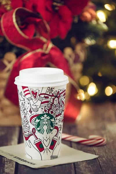 Bebida de vacaciones Starbucks — Foto de Stock