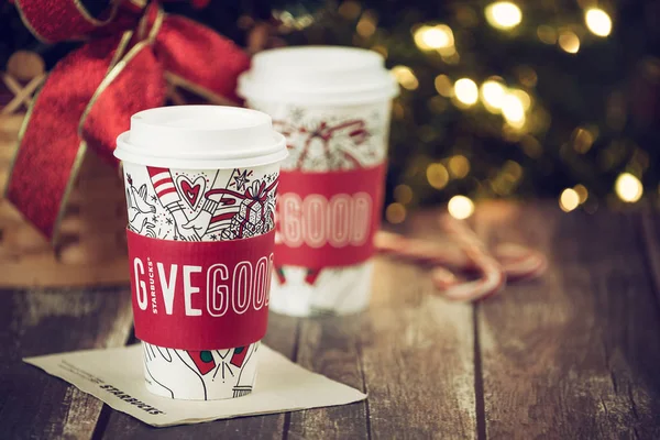 Starbucks holiday beverage — Stock Photo, Image