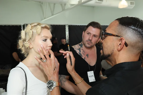General atmosphere backstage before the Carmen Marc Valvo Show — Stock Photo, Image