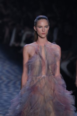 New York Moda Haftası sırasında Marchesa defile