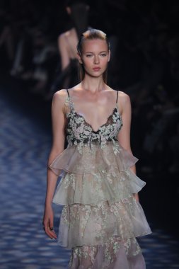 New York Moda Haftası sırasında Marchesa defile