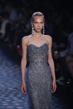 New York Moda Haftası sırasında Marchesa defile