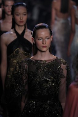 New York Moda Haftası sırasında Marchesa defile