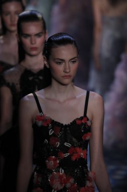 New York Moda Haftası sırasında Marchesa defile