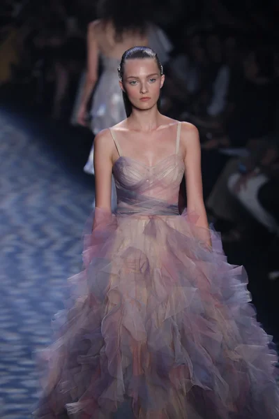 Marchesa modeshow tijdens New York Fashion week — Stockfoto