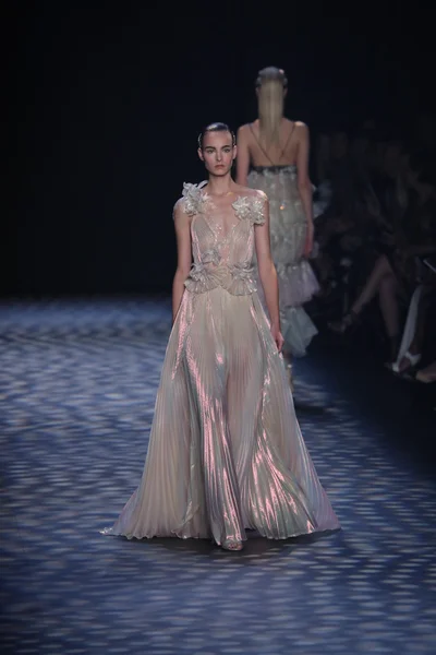 Marchesa desfile de moda durante New York Fashion Week — Fotografia de Stock