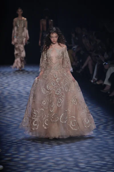 Marchesa Fashion Show under New York Fashion Week — Stockfoto