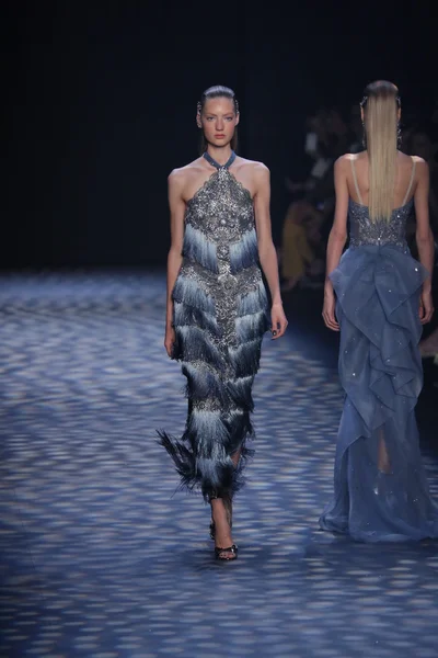 Marchesa desfile de moda durante New York Fashion Week — Fotografia de Stock