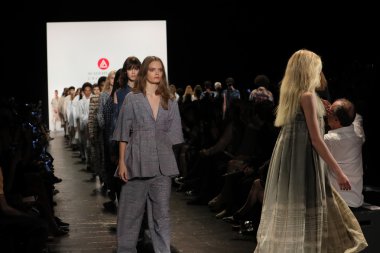 Sanat Üniversitesi Bahar 2017 koleksiyonu Akademisi