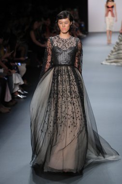 Bibhu Mohapatra defile