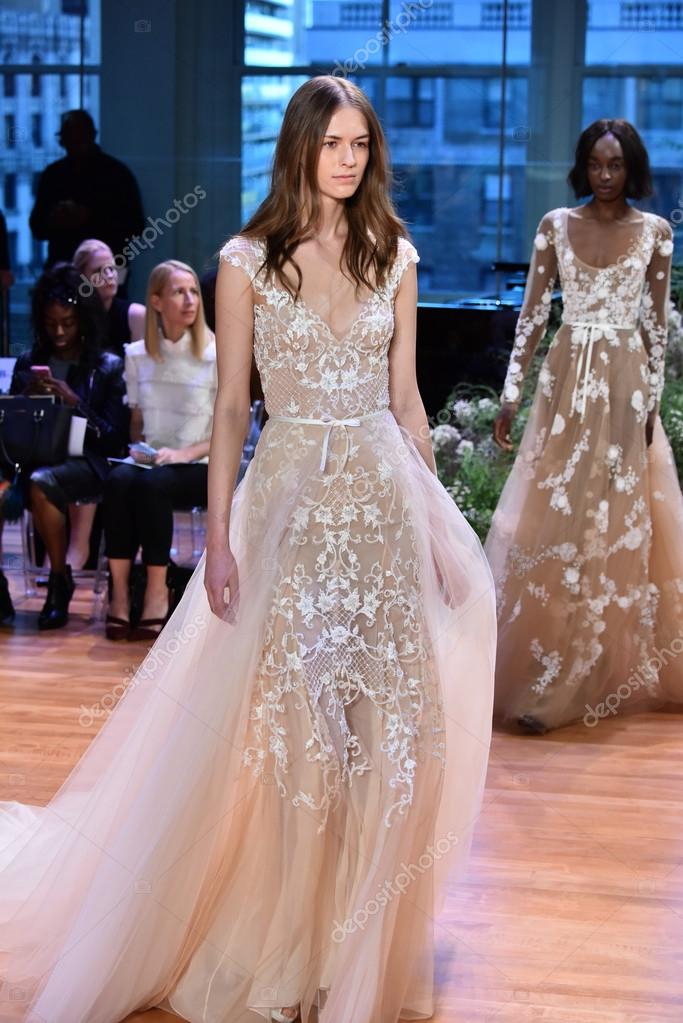 Monique lhuillier fall clearance 2017