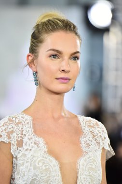  Ines Di Santo sonbahar 2017 Gelin Koleksiyonu gösteri