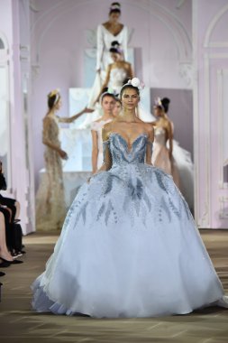 Ines Di Santo sonbahar 2017 Gelin Koleksiyonu gösteri