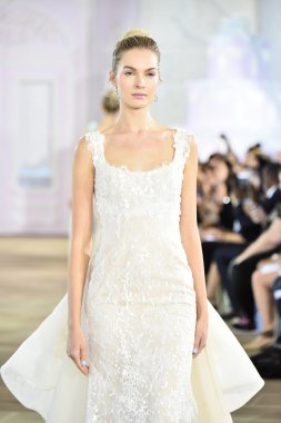 Ines Di Santo sonbahar 2017 Gelin Koleksiyonu gösteri 