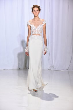 Reem Acra sonbahar 2017 Gelin Koleksiyonu gösteri