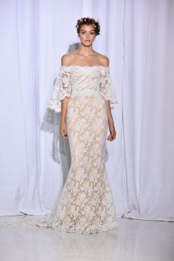 Reem Acra sonbahar 2017 Gelin Koleksiyonu gösteri