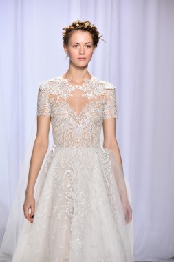 Reem Acra sonbahar 2017 Gelin Koleksiyonu gösteri