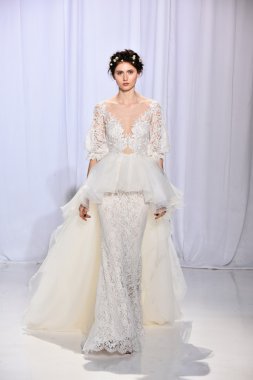 Reem Acra sonbahar 2017 Gelin Koleksiyonu gösteri