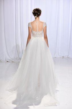 Reem Acra sonbahar 2017 Gelin Koleksiyonu gösteri