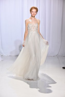 Reem Acra sonbahar 2017 Gelin Koleksiyonu gösteri