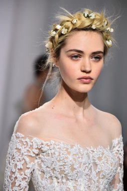 Reem Acra sonbahar 2017 Gelin Koleksiyonu gösteri