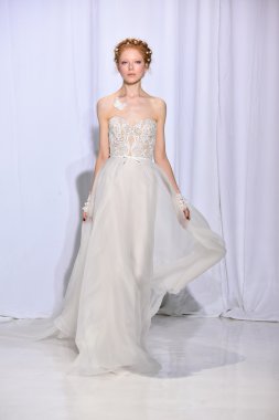 Reem Acra sonbahar 2017 Gelin Koleksiyonu gösteri