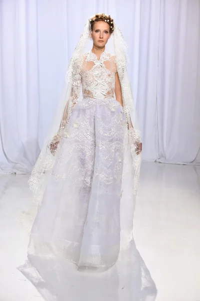 Reem Acra Automne 2017 Mariage collection spectacle — Photo