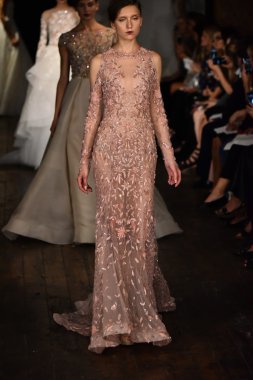  Rivini sonbahar 2017 Gelin Koleksiyonu gösteri 