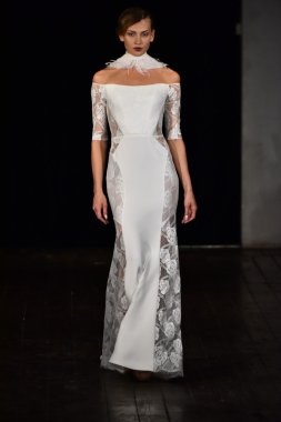 Rivini sonbahar 2017 Gelin Koleksiyonu gösteri