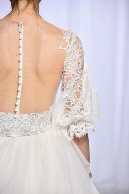  Reem Acra sonbahar 2017 Gelin Koleksiyonu gösteri
