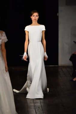 Rivini sonbahar 2017 Gelin Koleksiyonu gösteri