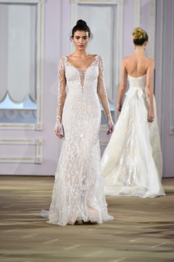 Ines Di Santo sonbahar 2017 Gelin Koleksiyonu gösteri