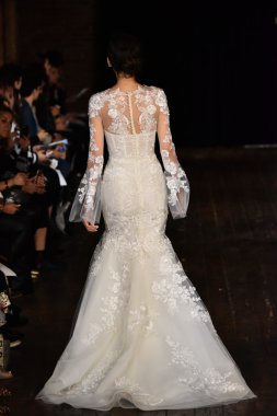 Rivini sonbahar 2017 Gelin Koleksiyonu gösteri