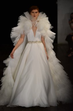 Rivini sonbahar 2017 Gelin Koleksiyonu gösteri