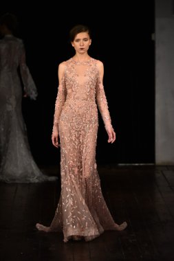 Rivini sonbahar 2017 Gelin Koleksiyonu gösteri