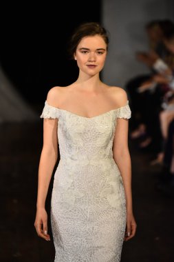 Rivini sonbahar 2017 Gelin Koleksiyonu gösteri